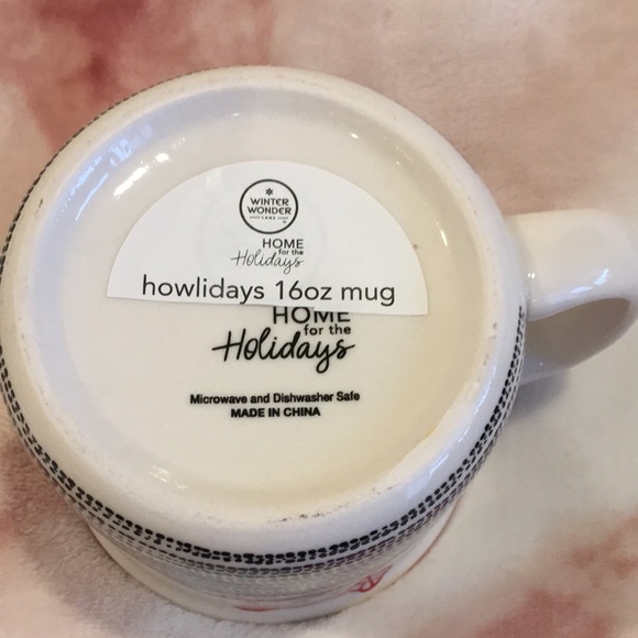 Happy Howlidays Ceramic Christmas Dog Holiday Coffee Tea Mug NWT 16 oz 4.25x3.5” - Picture 7 of 12